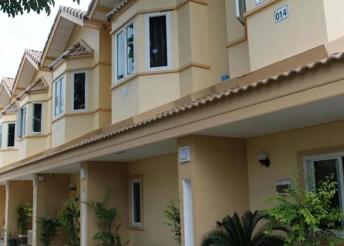 Romruedee Resort